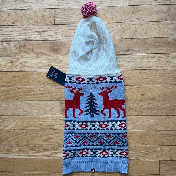 Brand New Hotel Doggy Fair Isle Sweater with Pom-pom - Picture 5 of 10